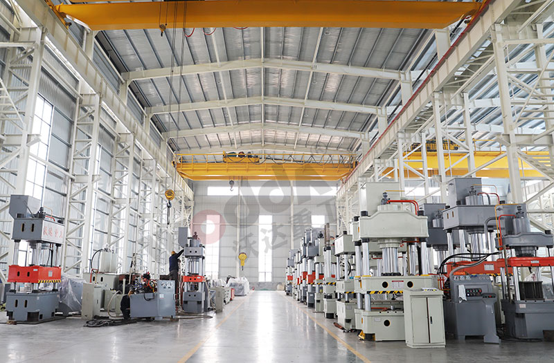 山東沃達(dá)重工新生產(chǎn)車(chē)間