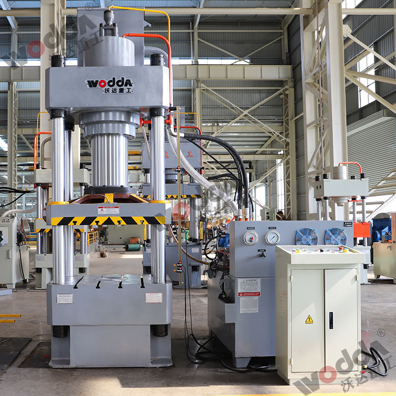 315噸四柱液壓機(jī) 315噸四柱液壓機(jī)