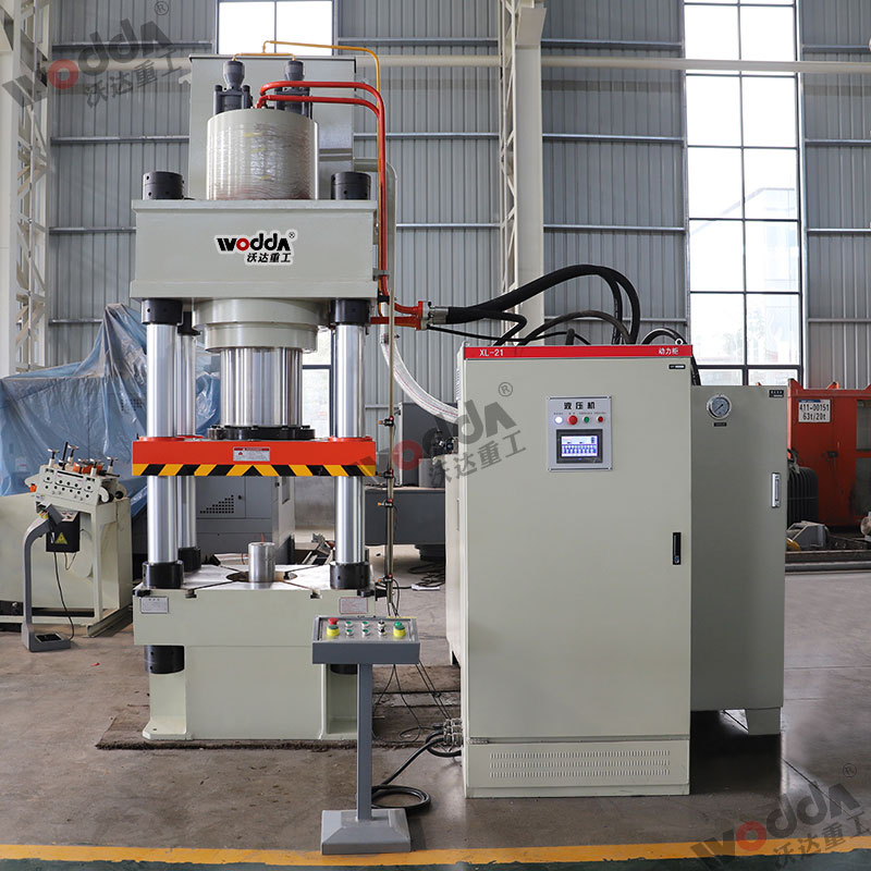 500噸熱模鍛液壓機(jī) 500噸熱模鍛液壓機(jī)