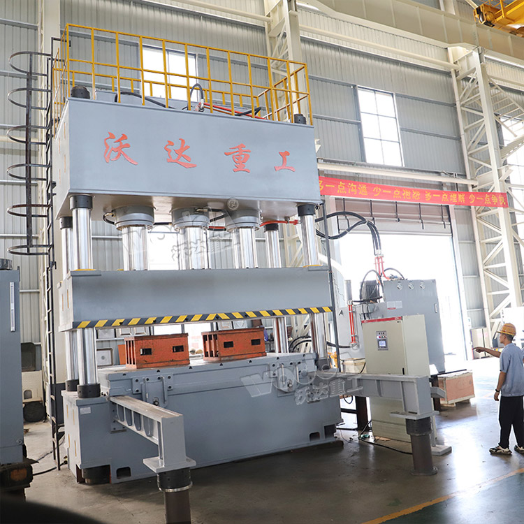 1200噸油壓機(jī)帶移動(dòng)工作臺