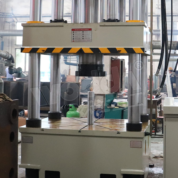 封頭液壓機細節(jié) 封頭液壓機細節(jié)