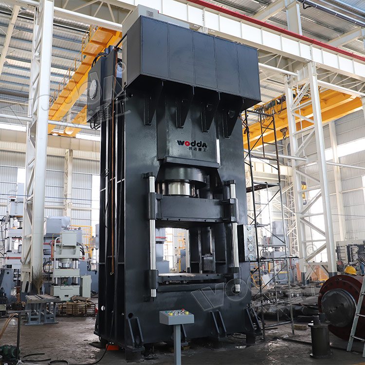 1800噸框架油壓機車間調試 1800噸框架油壓機車間調試