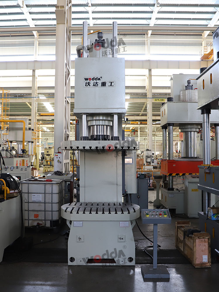 250噸單柱液壓機(jī) 250噸單柱液壓機(jī)