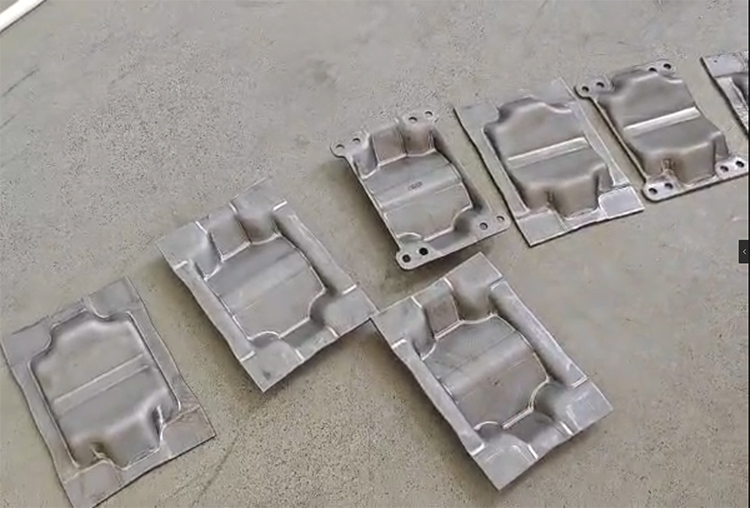 汽車(chē)配件沖壓件 汽車(chē)配件沖壓件