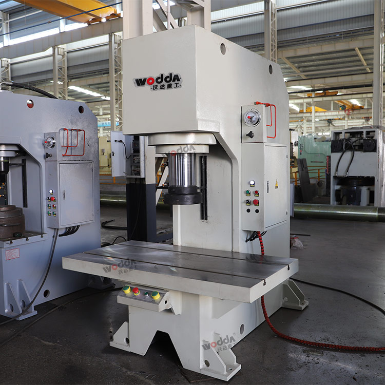 200噸單臂式校直機 200噸單臂式校直機