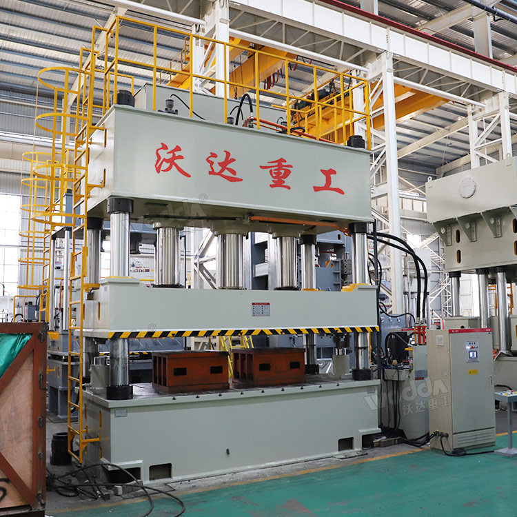 800噸三梁四柱液壓機 800噸三梁四柱液壓機