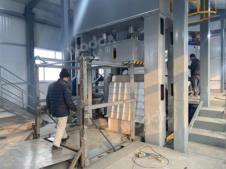 污泥壓榨機(jī)現(xiàn)場