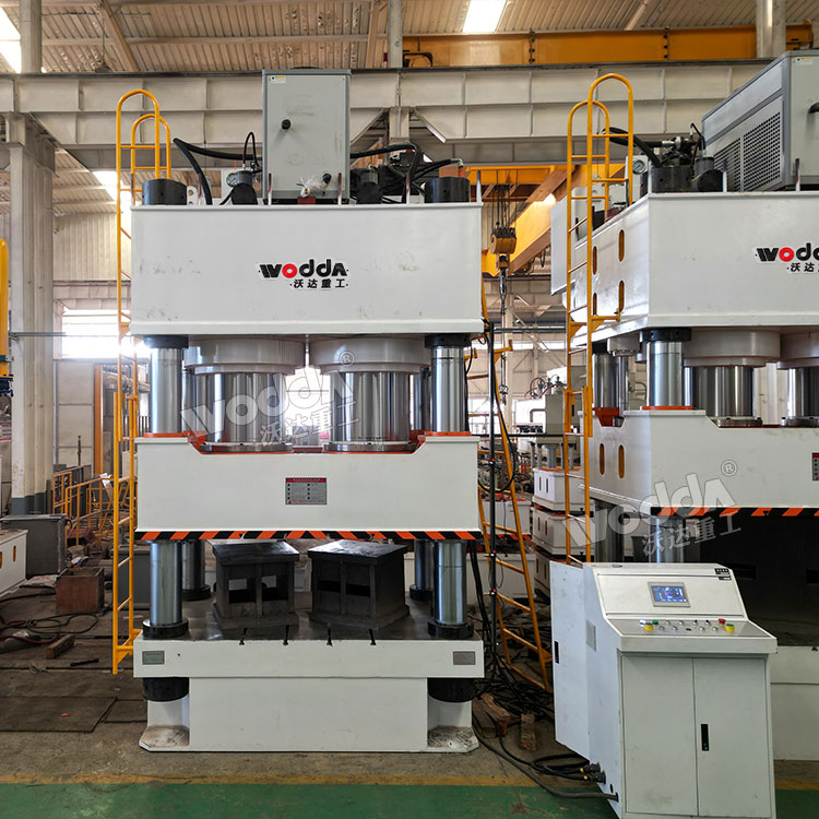 1600噸木屑托盤液壓機 1600噸木屑托盤液壓機