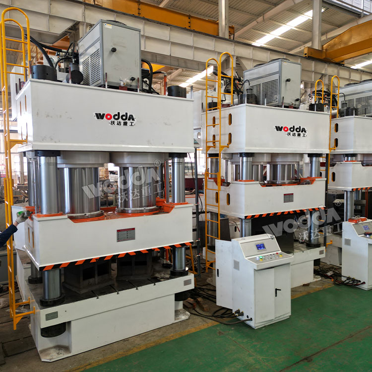 1600噸四柱液壓機 1600噸四柱液壓機