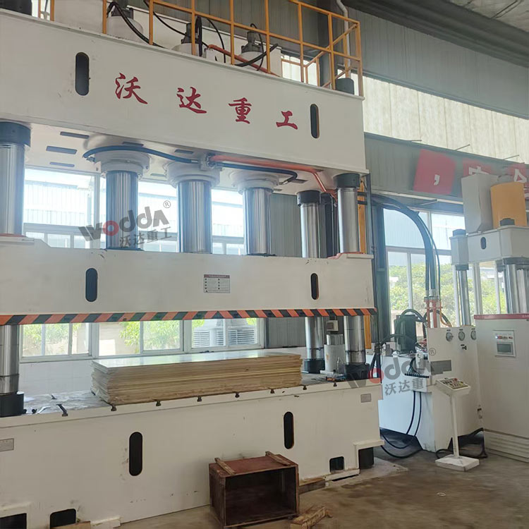 800噸三缸液壓機(jī)