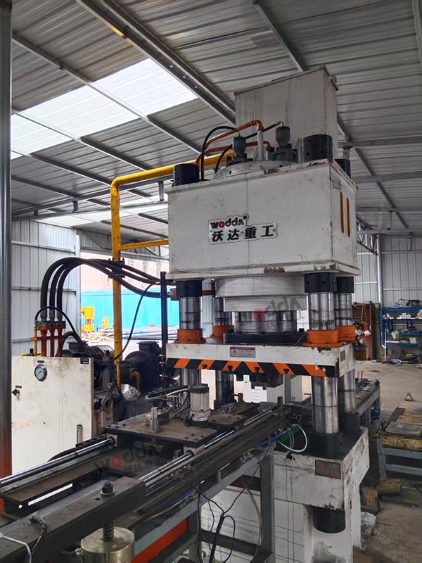 錨桿托盤液壓機(jī)(500噸四柱液壓機(jī)) 錨桿托盤液壓機(jī)(500噸四柱液壓機(jī))