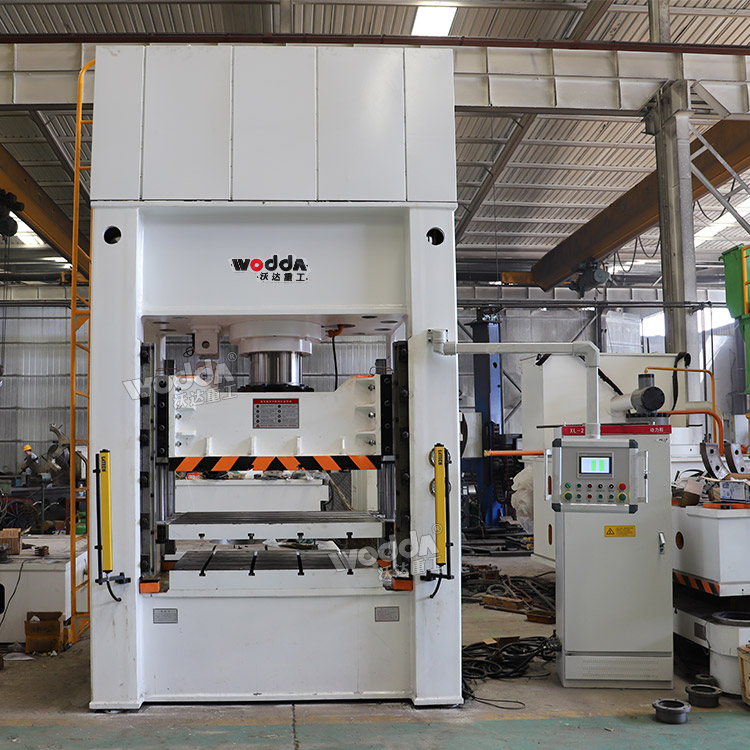 315噸框架式液壓機 315噸框架式液壓機