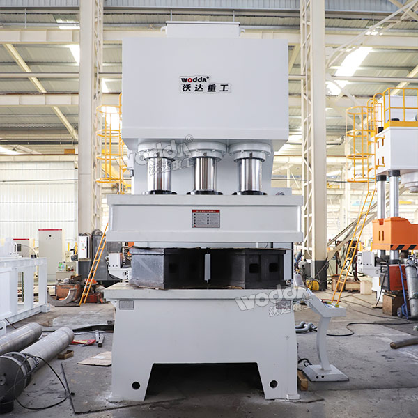 500噸C型液壓機(jī) 500噸C型液壓機(jī)