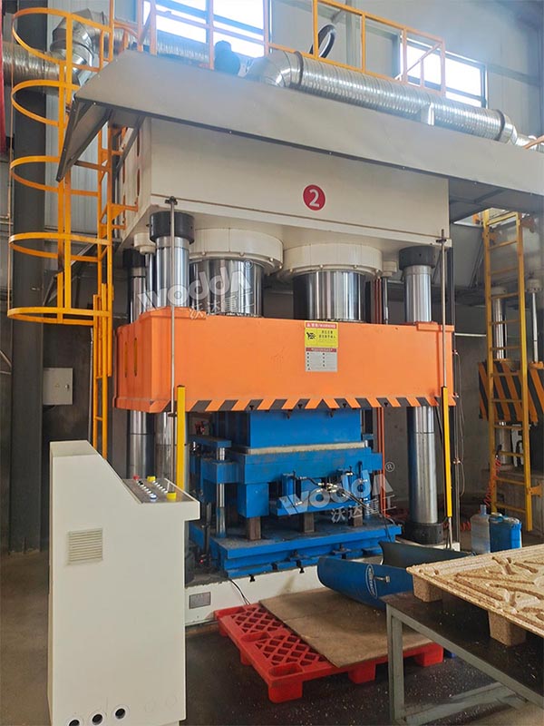 1600噸木屑托盤液壓機 1600噸木屑托盤液壓機