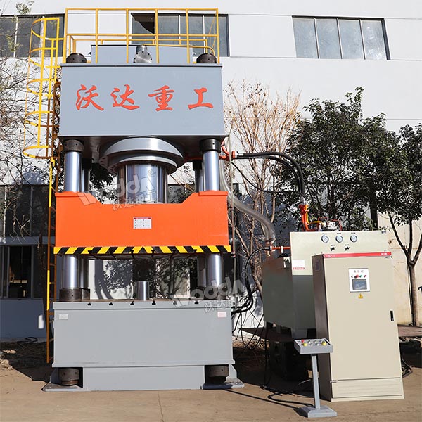 2000噸四柱液壓機(jī)