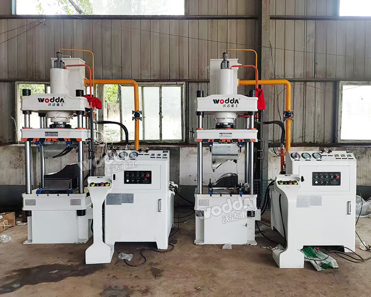 100噸四柱液壓機(jī)