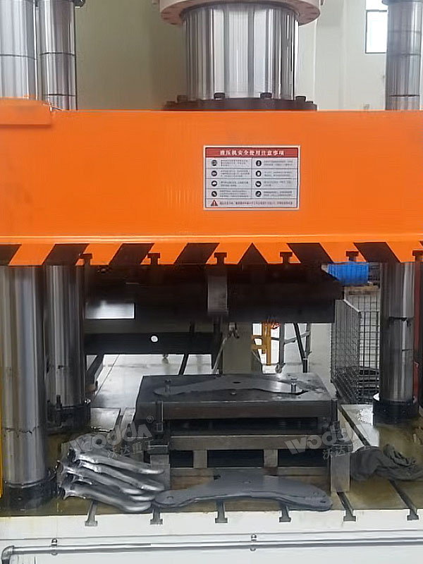 汽車(chē)配件沖壓件