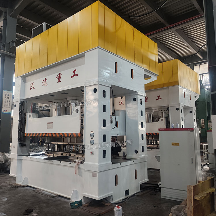 630噸框架式液壓機