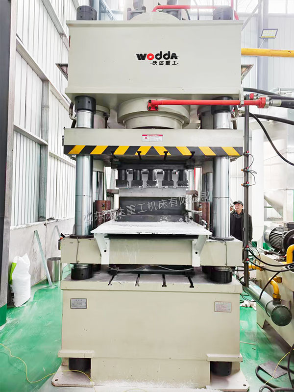 500噸粉末成型液壓機(jī) 500噸粉末成型液壓機(jī)