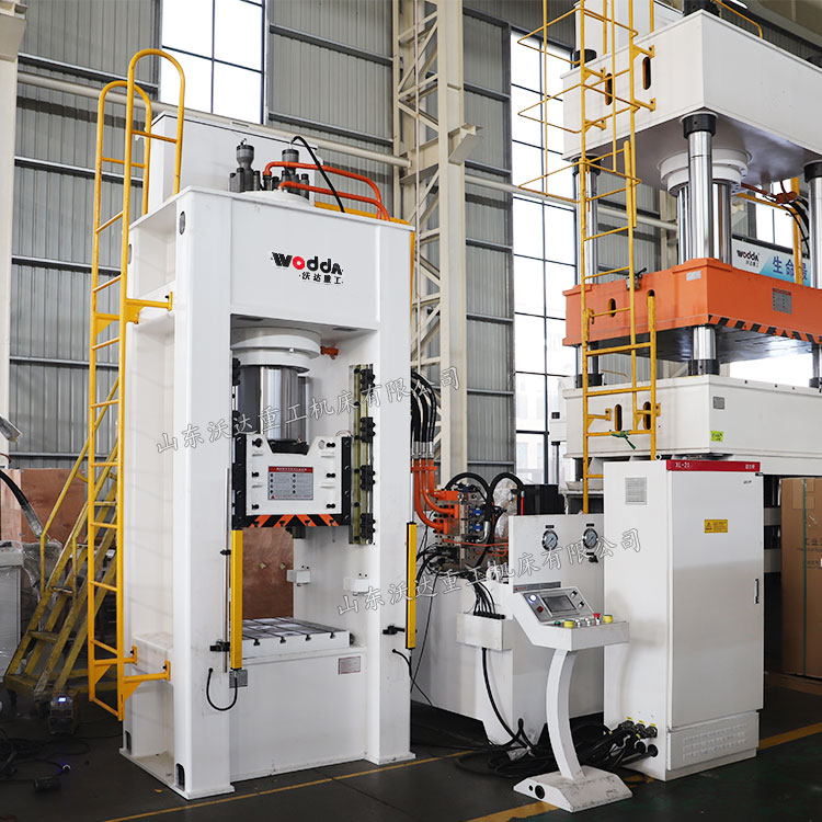 315噸框架式液壓機(jī)