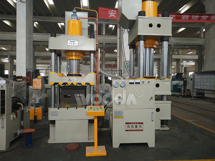 剎車(chē)片成型液壓機(jī) 剎車(chē)片成型液壓機(jī)