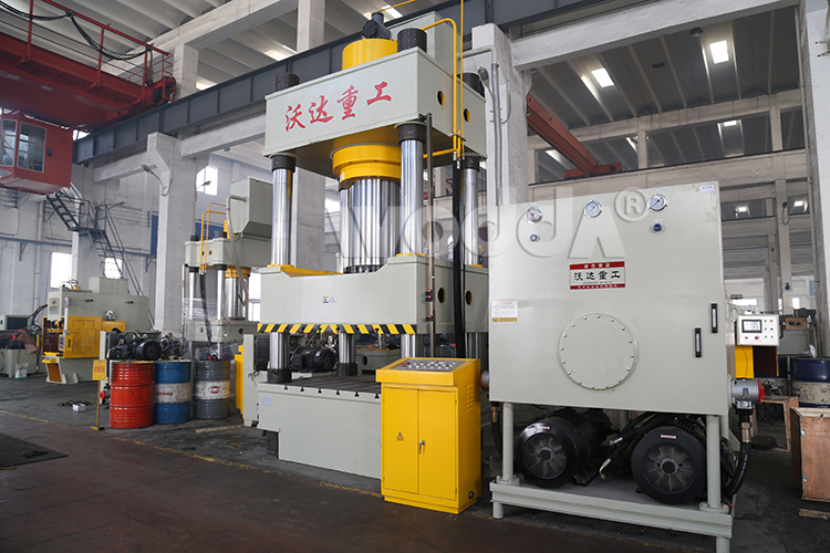 800噸四柱液壓機(jī)